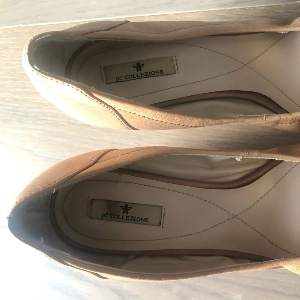 JC Collezione tan colored almond toe wedges heels size 6.5 buckle shoes